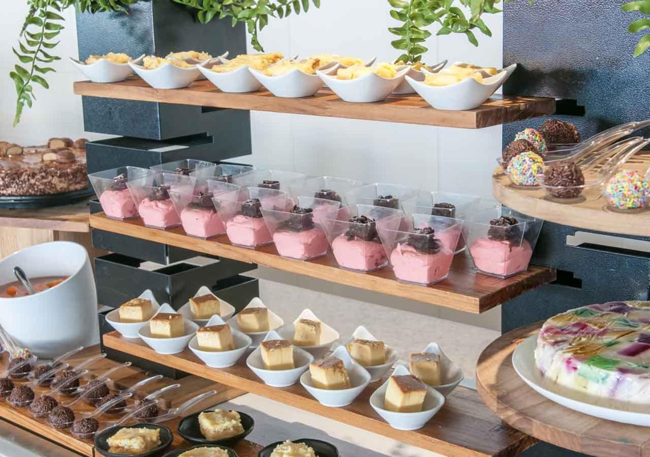 Enjoy Solar das Águas Park Resort Olímpia Exterior foto A dessert buffet