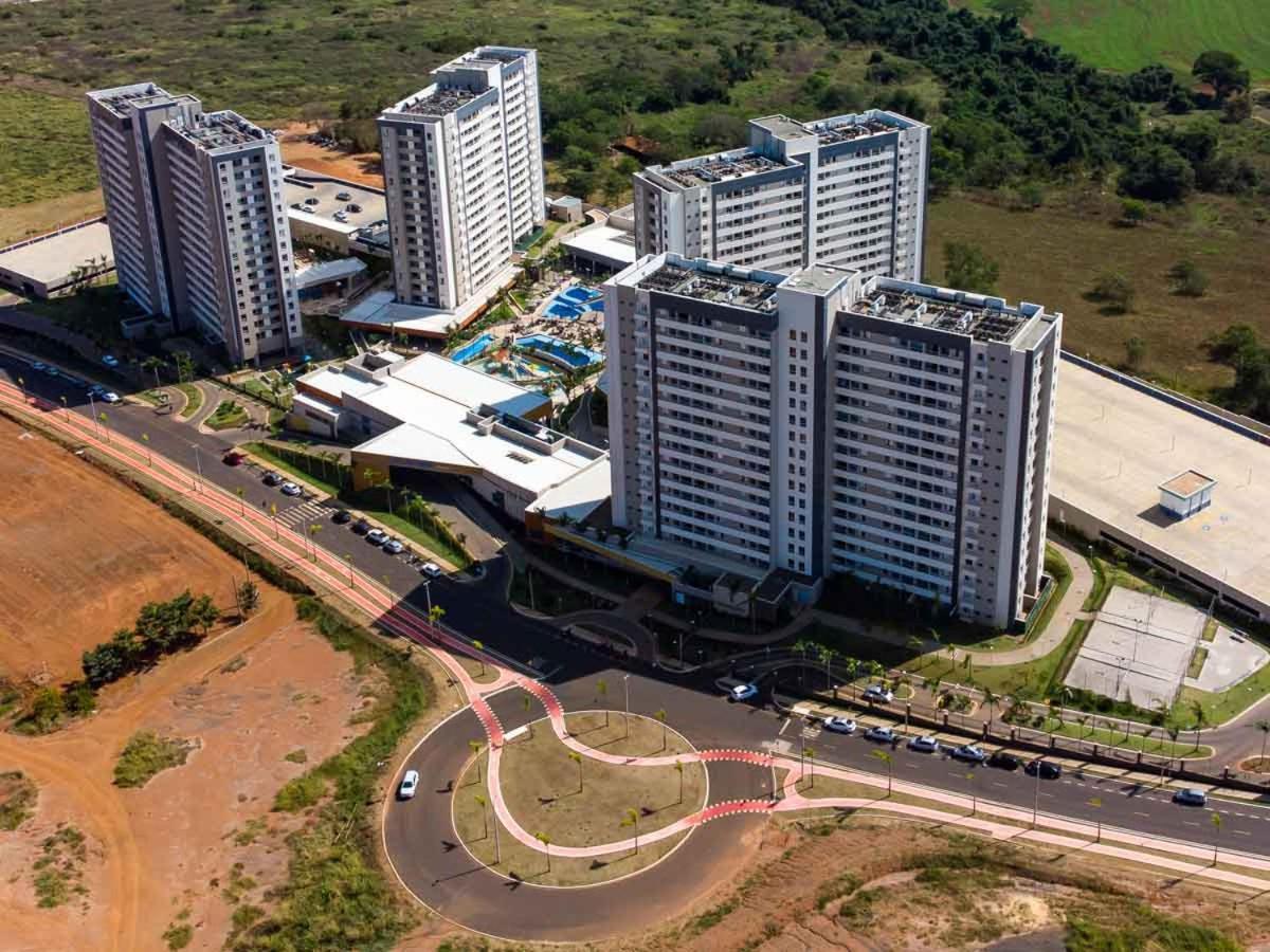 Enjoy Solar das Águas Park Resort Olímpia Exterior foto Aerial view of the complex