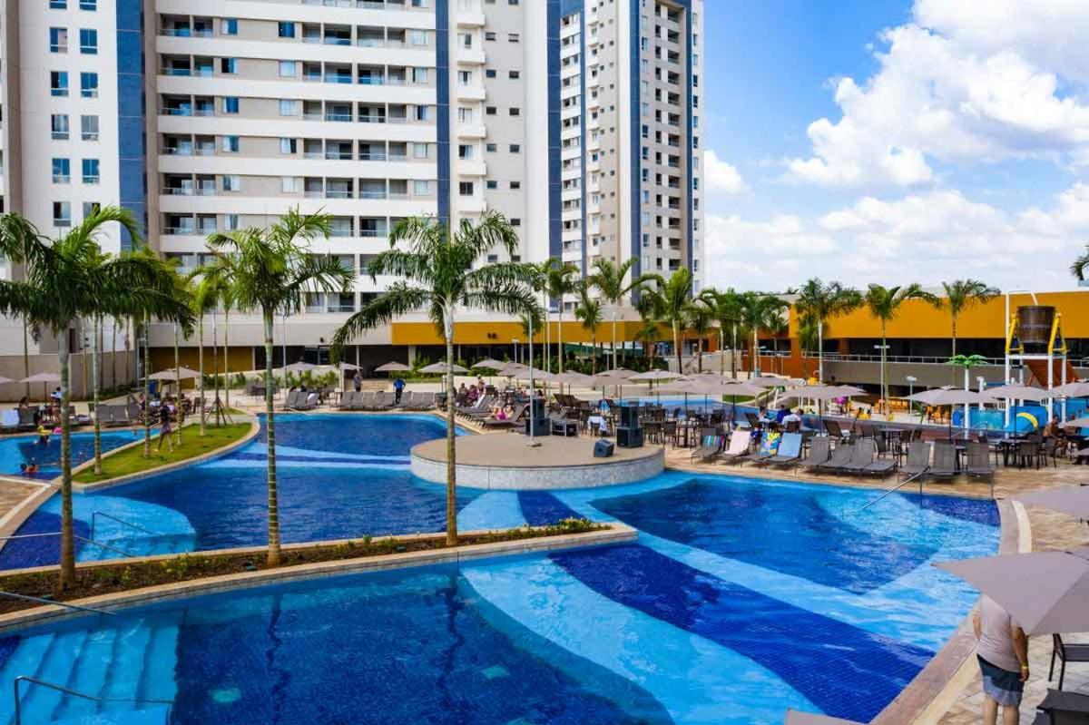 Enjoy Solar das Águas Park Resort Olímpia Exterior foto The swimming pool at the Blue Residences